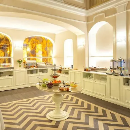 Hotel Promenáda Romantic 4*