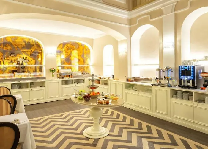Hotell Promenada Romantic 4*