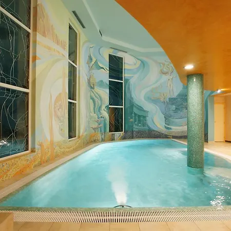 ホテル Promenada Romantic 4*