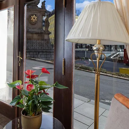 Promenada Romantic Hotel